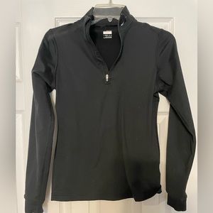 Nike fit dry women’s M long sleeve half zip